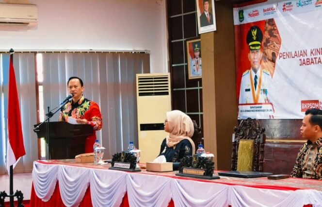 
					Menuju ASN Berdaya Saing: Sumenep Gelar Workshop Penilaian Kinerja Jabatan Fungsional 2025