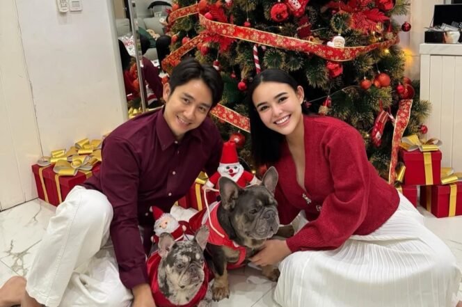 
					Natal Pertama sebagai Suami Istri, Amanda Manopo dan Kenny Austin Gelar Open House. Foto: @amandamanopo