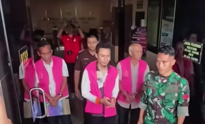 
					Tiga Orang Dijadikan Tersangka Kasus Dugaan Korupsi PPJ di Lombok Tengah