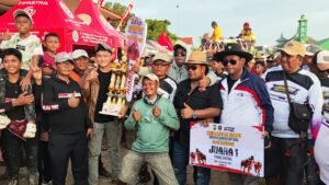 Tampil Joss, Sapi Andalan Milik Bos Rosi “Tak Mau Dimadu” Juara Kerapan Sapi Sumenep 2025