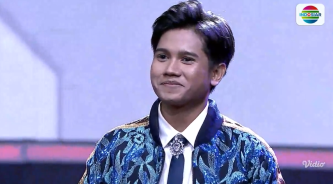 
					Penampilan memukau Valen di panggung Dangdut Academy 7. Foto: Vidio