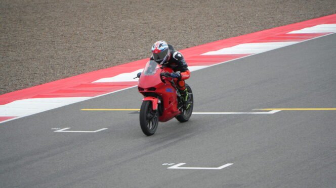 
					Guido Fenneman Mencoba Sensasi Balapan di Sirkuit Mandalika