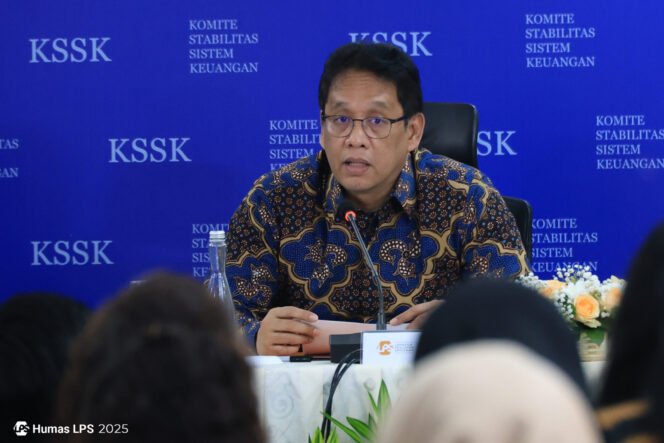 
					Industri Rokok Minta Menkeu Purbaya Terapkan Tarif Cukai Khusus Demi Selamatkan Usaha Lokal
