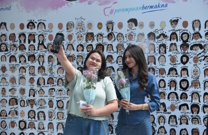 
					Rangkaian peringatan Hari Perempuan Internasional juga diperkuat melalui aktivasi digital berupa Add Yours Instagram Challenge. Foto/Astra