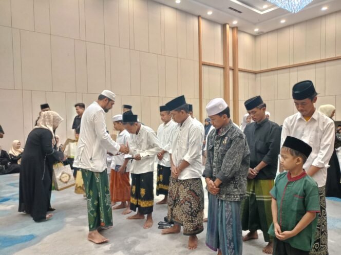 
					Pererat Silaturahmi Ramadan, Keluarga Besar Abd Aziz Salim Syabibi Gelar Buka Puasa Akbar dan Santuni Puluhan Anak Yatim
