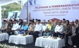 Wabup Lombok Tengah Lepas 375 Calon Jamaah Haji Kloter 2, Ingatkan Kepatuhan Aturan di Tanah Suci